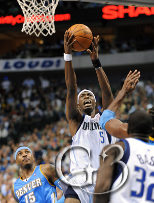5 Josh Howard had a good night even though he was playing with two bad ankles
