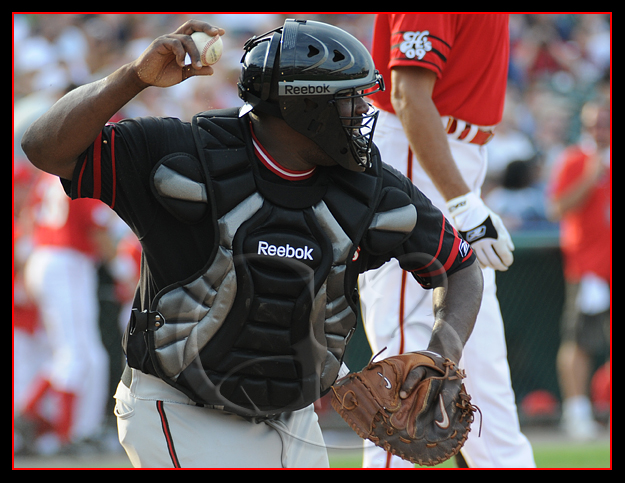 SPORT Baseball Warren Sapp who was a pretty good baseball player was catcher for some of the game.