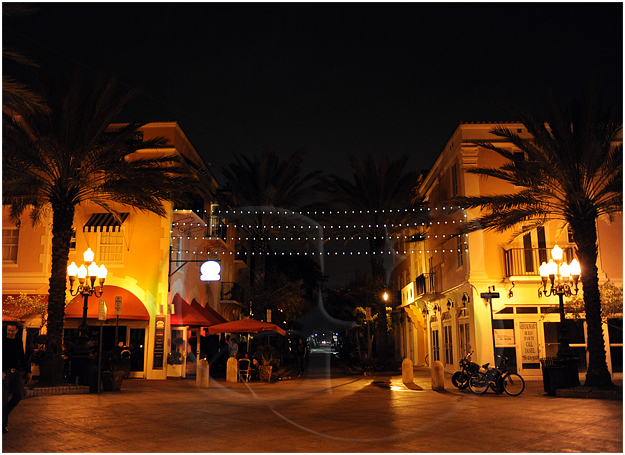 12 Española Way in South Beach is a shopping/entertainment district with buildings that go back to the 1920s. They offer live music and an open-air market where you can buy handmade arts & crafts and clothes.