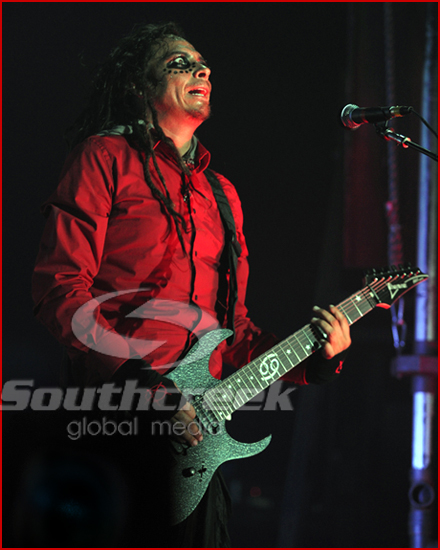 korn2 KoЯn at the Mayhem Festival in Dallas, TX 2010