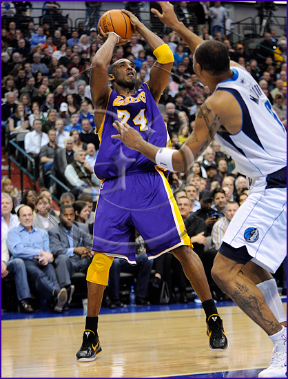5 Dallas Mavericks v Los Angeles Lakers Kobe Bryant