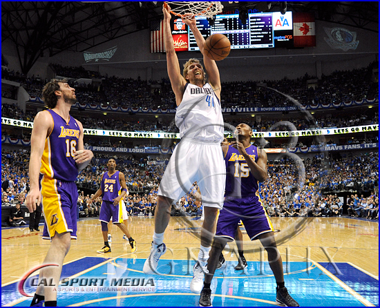 NBA 2011: Western Conference Playoffs Lakers vs Mavericks MAY 08 Los Angeles Lakers v Dallas Mavericks Playoffs Dirk Nowitzki #41