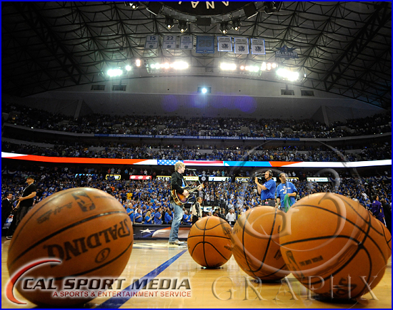 NBA 2011: Western Conference Playoffs Lakers vs Mavericks MAY 08 Los Angeles Lakers v Dallas Mavericks Playoffs