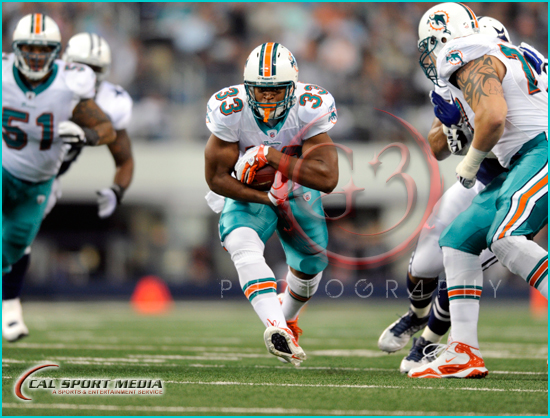 NFL 2011: Dolphins vs Cowboys NOV 24 Miami Dolphins vs Dallas Cowboys Thanksgiving Day
