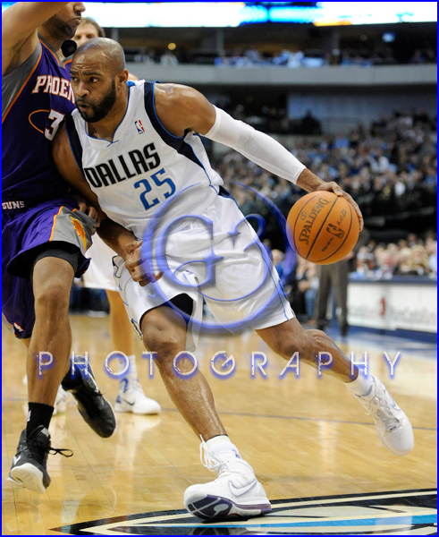 NBA 2012: Suns vs Mavericks JAN 04 NBA 2012: Phoenix Suns vs Dallas Mavericks JAN 04 Vince Carter