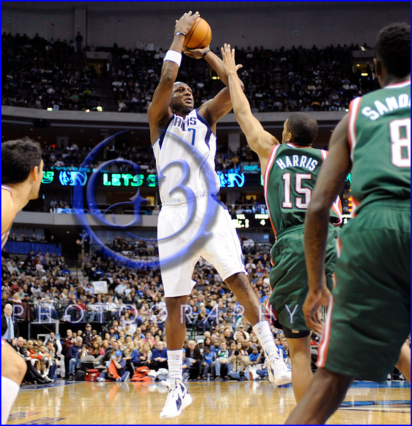 NBA 2012: Bucks vs Mavericks JAN 13 NBA Milwaukee Bucks vs Dallas Mavericks JAN 13 Lamar Odom